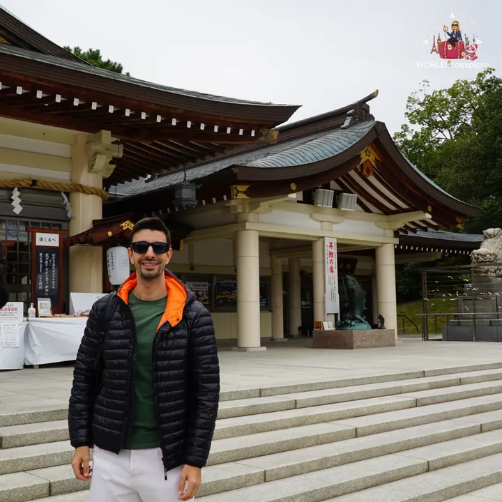 In front of the main building of Hiroshima Gokoku Shrine