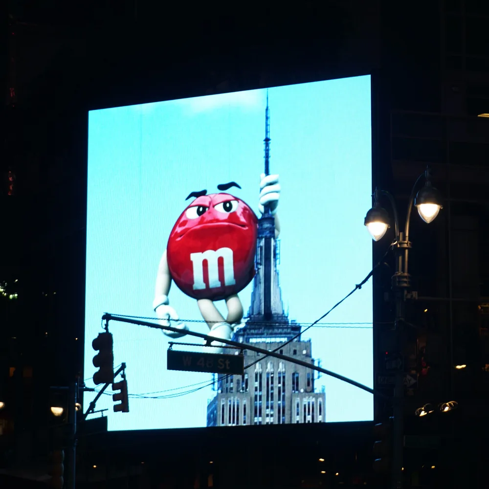 M&Ms World - Times Square New YorkM&Ms World - Times Square (giant screen)