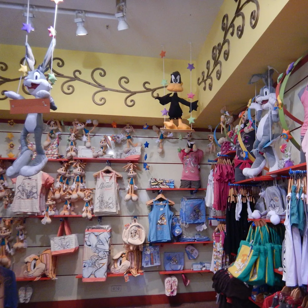 Parque Warner Madrid - shops
